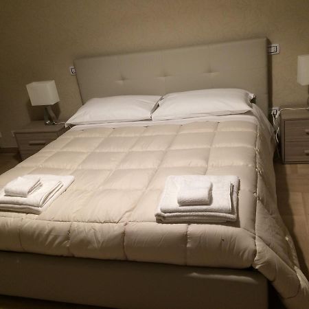 Casa Grace 2 Bari Bagian luar foto